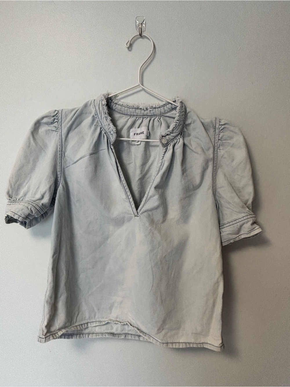 Frame Denim Pale Blue V-Neck Puff Sleeve Top- size xs